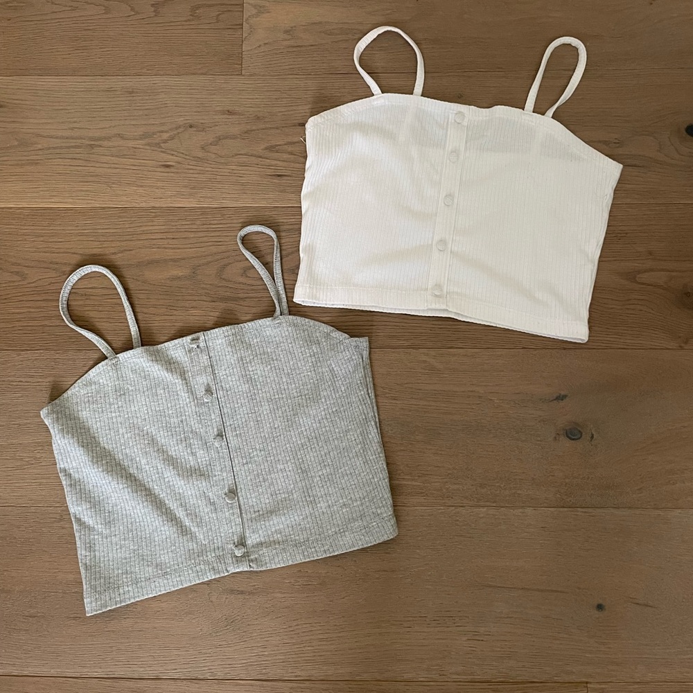 Two crop tops white and gray